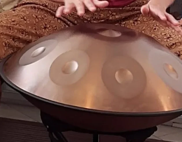atividade-artistica-handpan